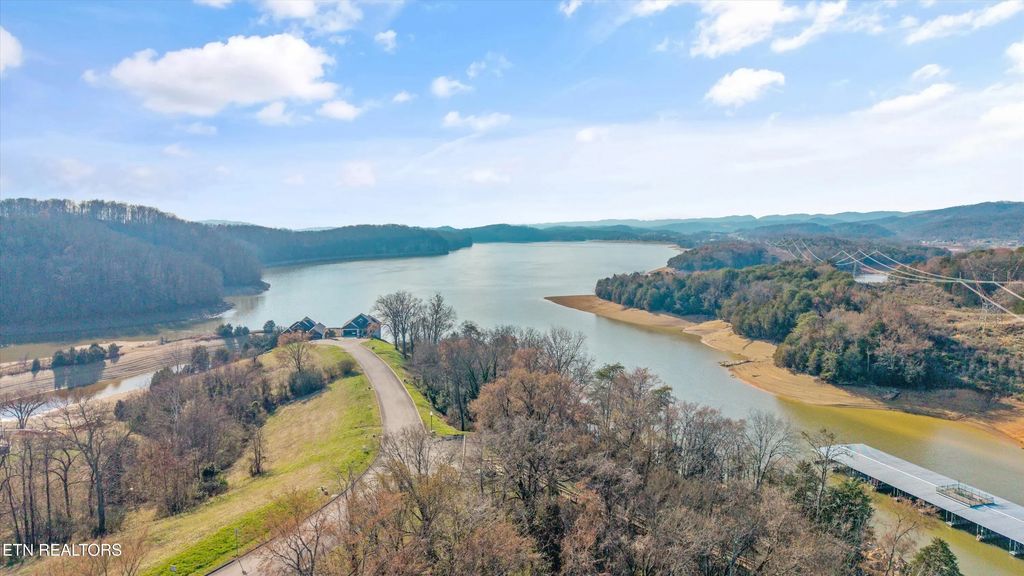 2076 Turners Landing Rd, Russellville