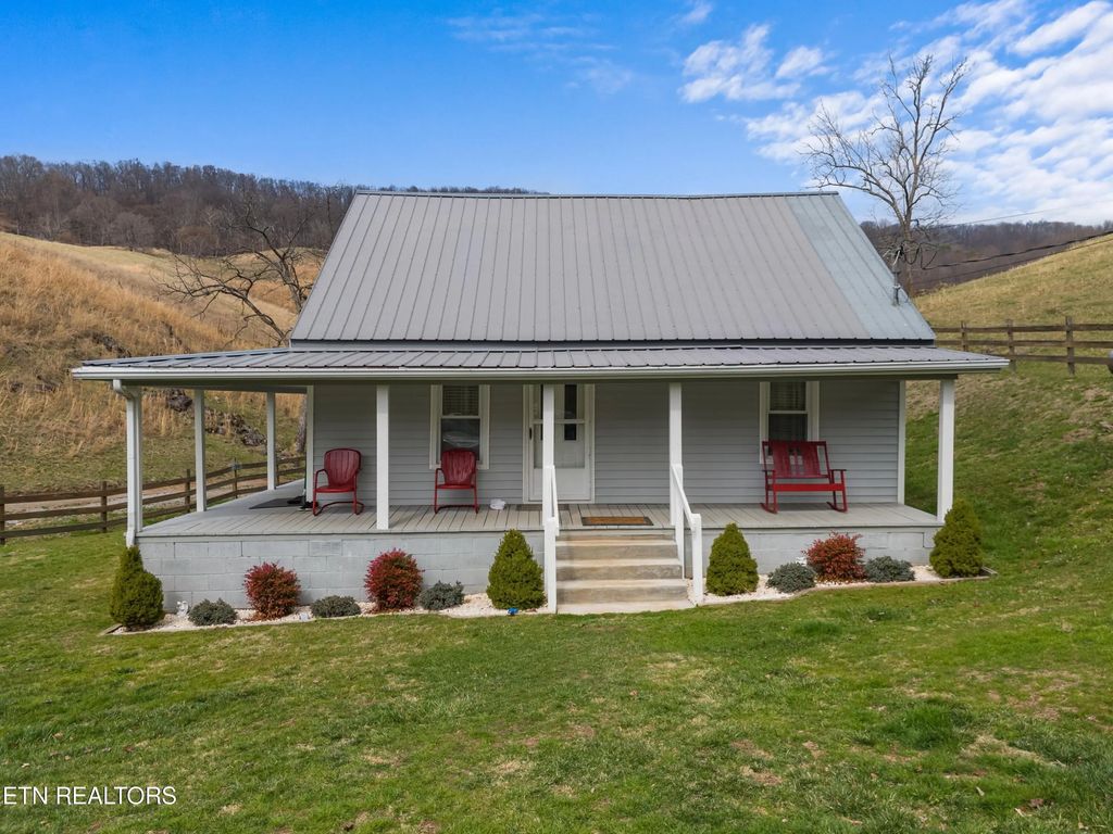 2218 Rebel Hollow Rd, Tazewell