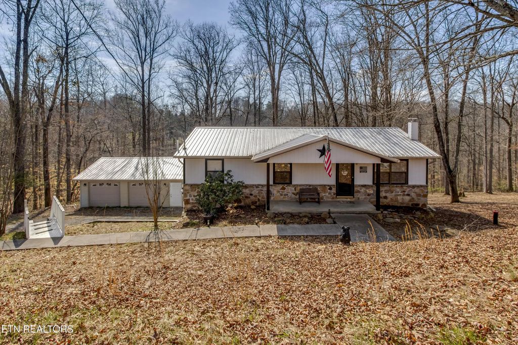 521 Sourdough Hollow Rd, Kodak