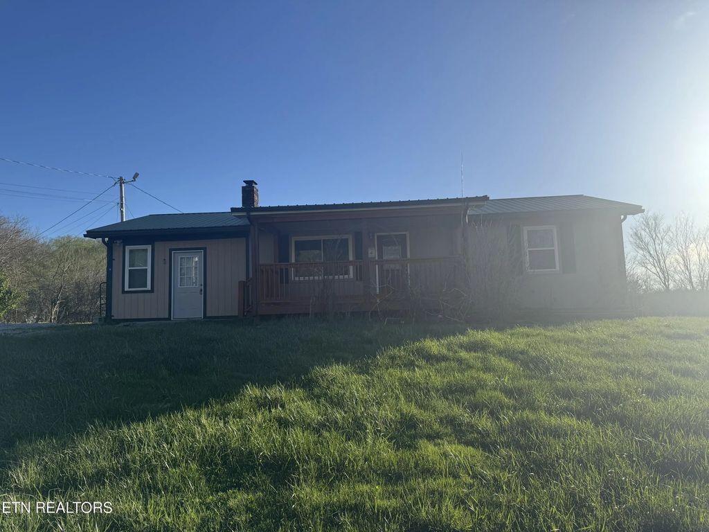 318 Ped Rd, Winfield