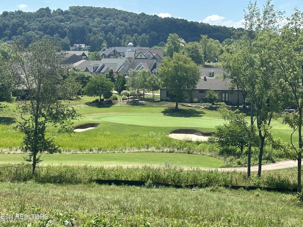 987 Mockingbird Lane, Loudon