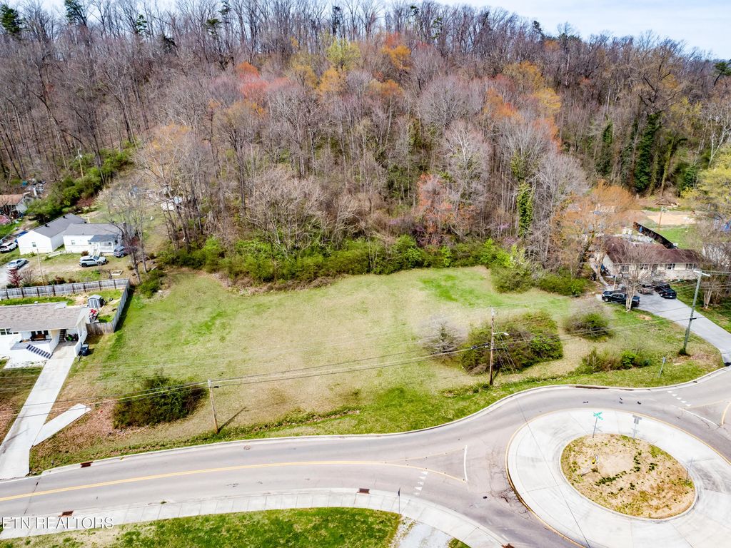 4335 Ne Valley View Drive, Knoxville