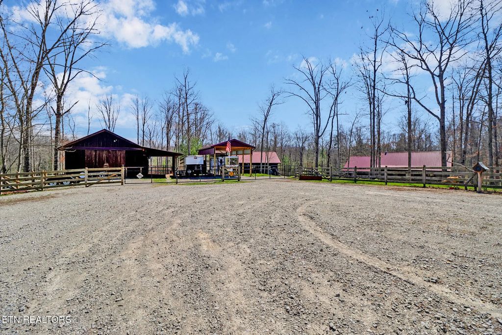 232 Wild Cat Rd, Jamestown