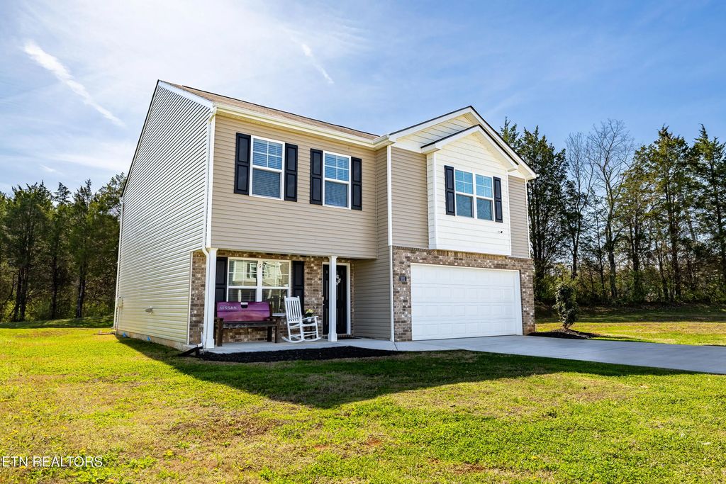 101 Dupitt Circle, Athens