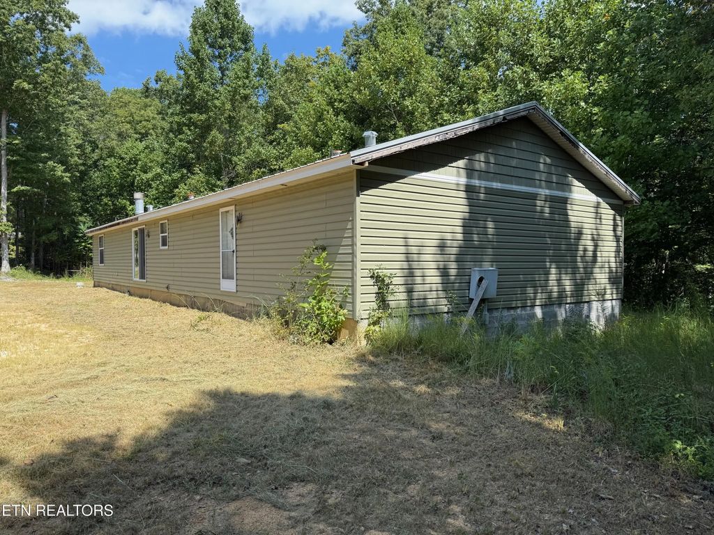 538 Pine Hill Cemetery Rd, Whitwell