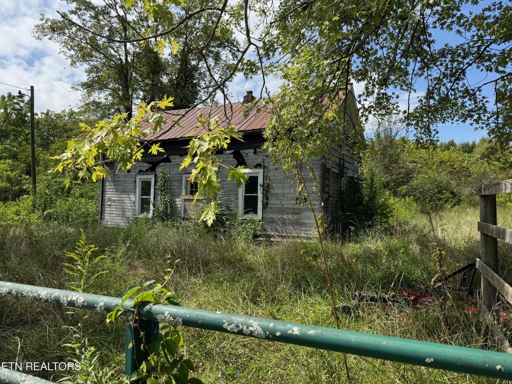 1235 Tatesville Rd, Palmer
