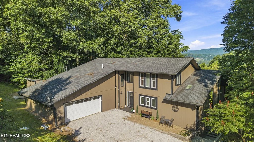770 Mount Paran Rd, Jacksboro