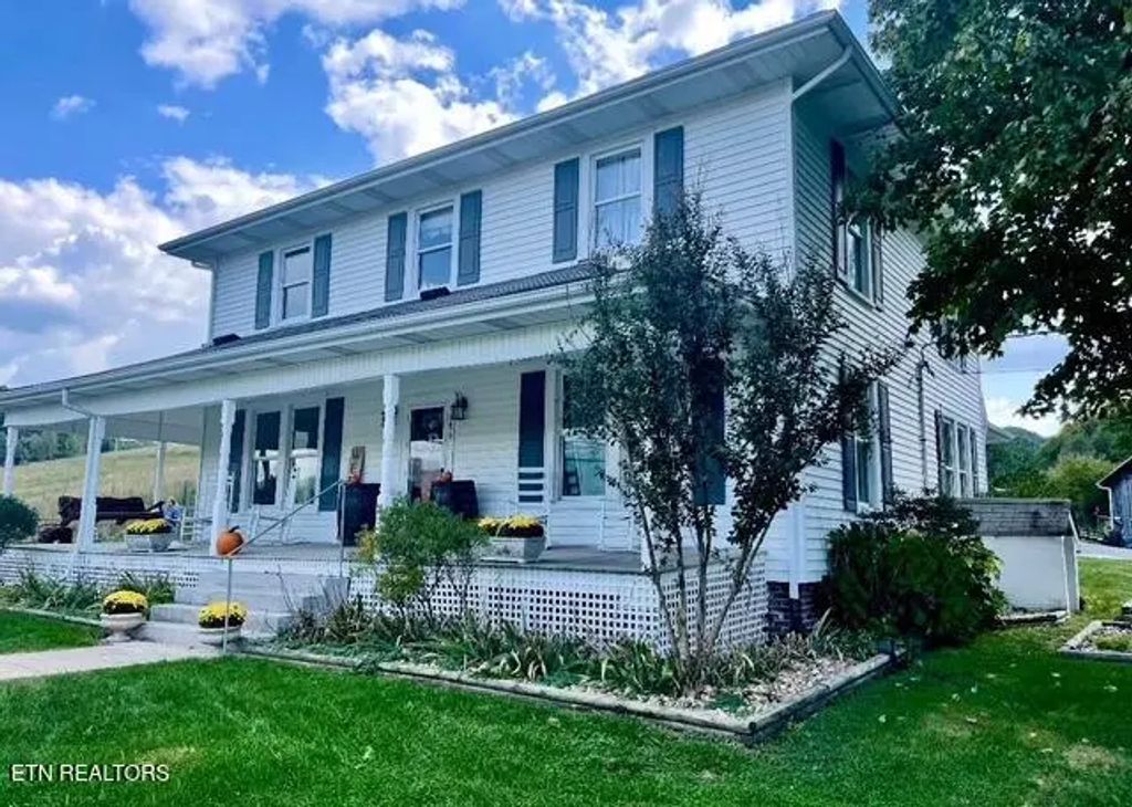 1886 Dr Thomas Walker Rd, Ewing