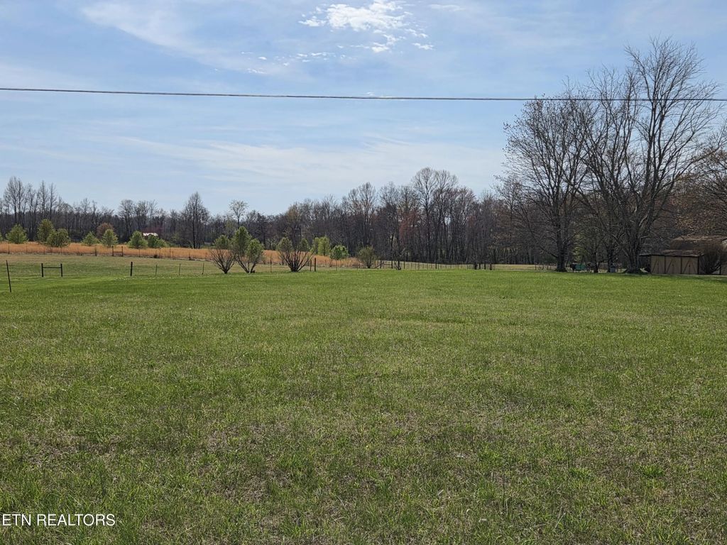195 Nw Ray Cem Rd, Sparta