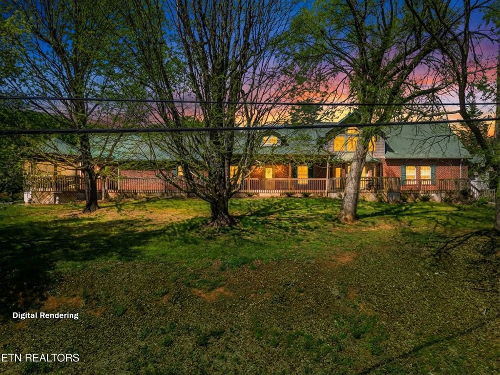 1645 E Main St, Rogersville
