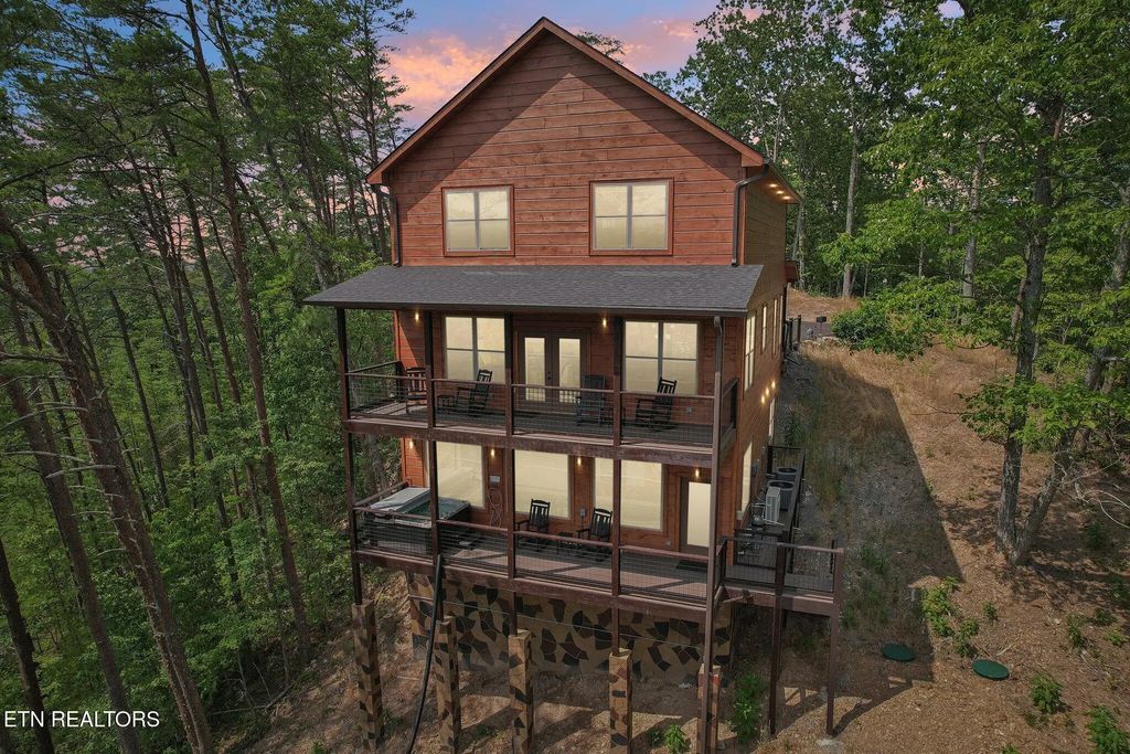 2616 Dogwood Loop Drive, Sevierville