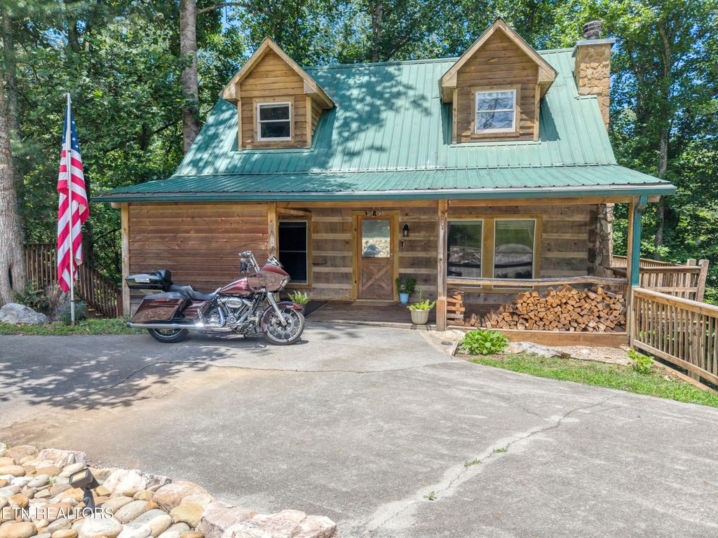 124 E Leatherwood Drive, Walland