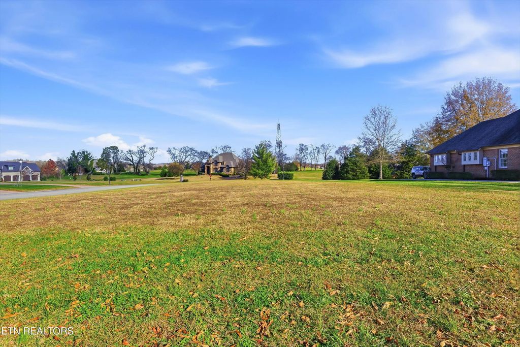 Newport Park Way, Louisville