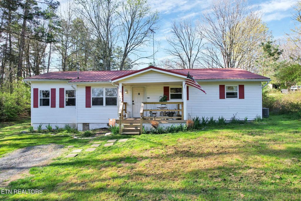 434 Ne Climer Rd, Cleveland