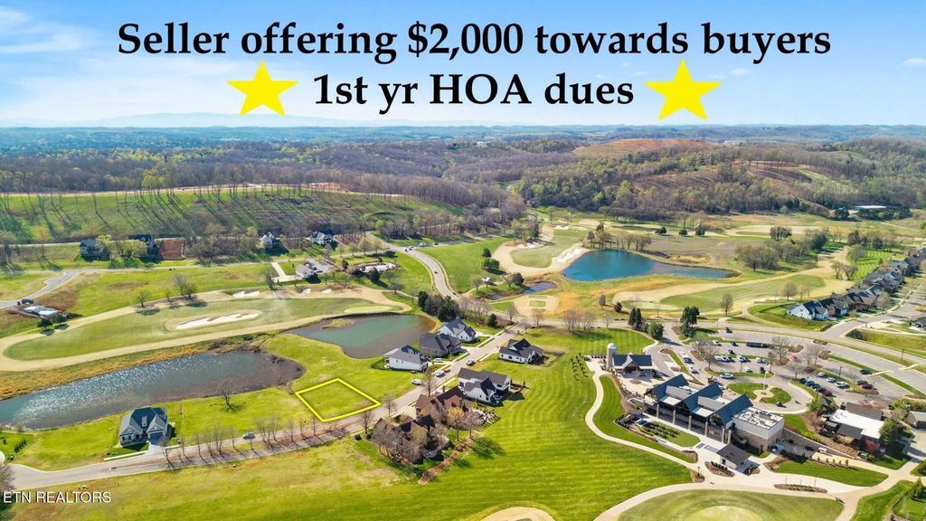 592 Old Barn Lane, Loudon