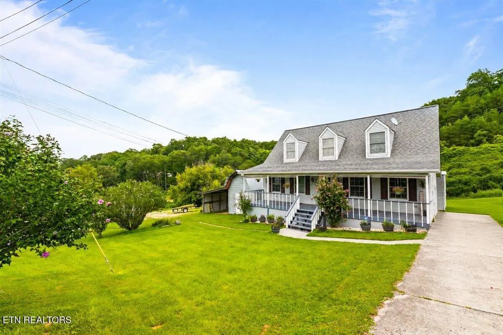 219 Patty Hill Rd, Caryville