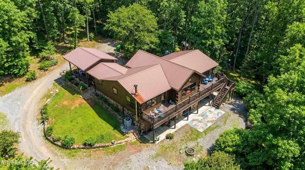 575 Ironsburg Rd, Tellico Plains