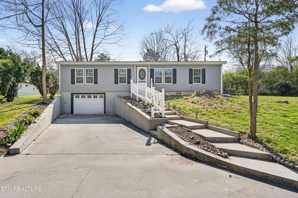 260 Rugby Rd, Crossville