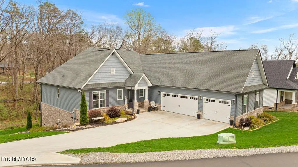 117 Ootsima Way, Loudon