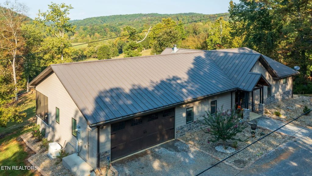 257 Welch Rd, Tellico Plains