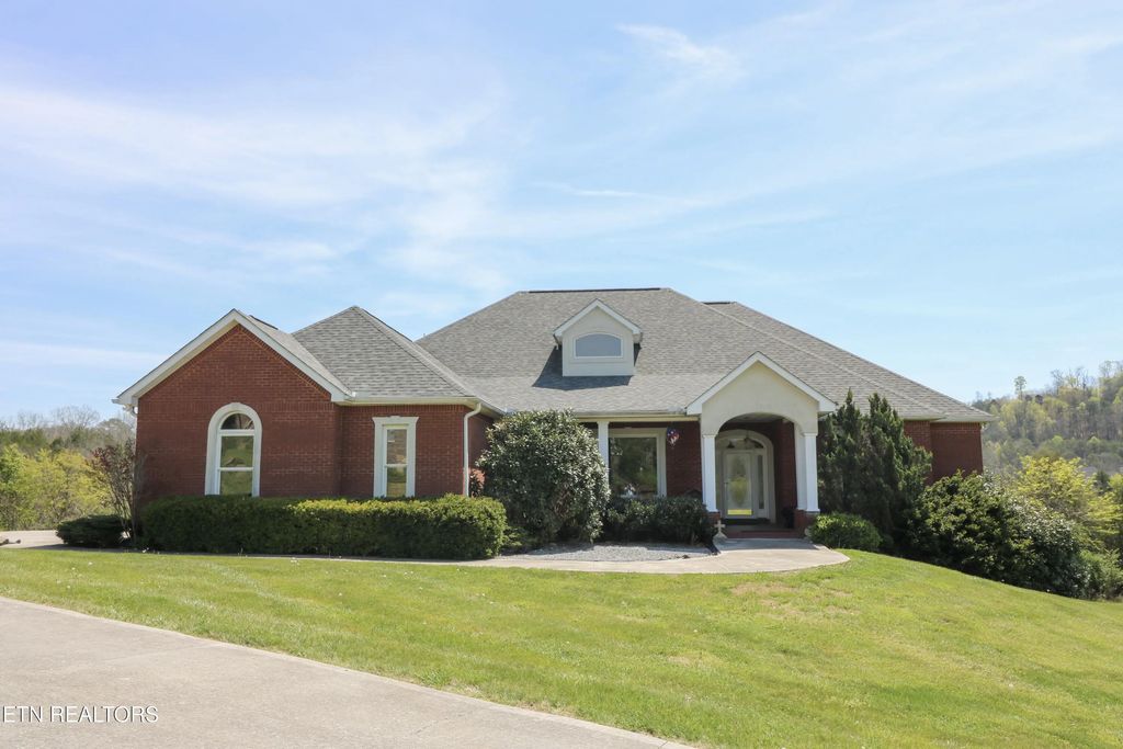 123 Double Tee Court, Tazewell