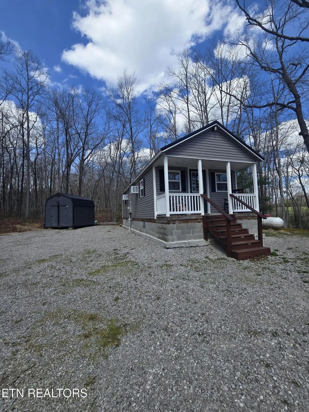 822 Spruce Creek Drive, Jamestown