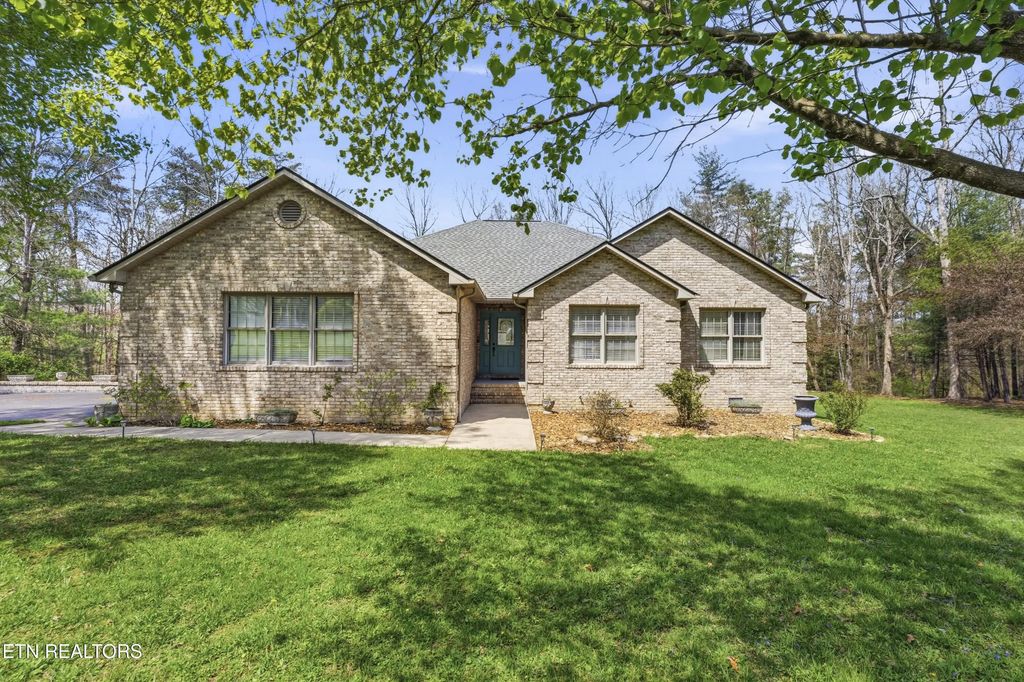 55 Rocky Lane, Crossville