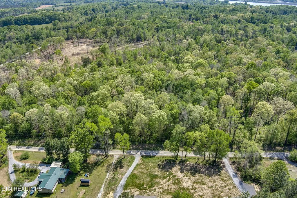 485 Oak Grove Rd, Decatur