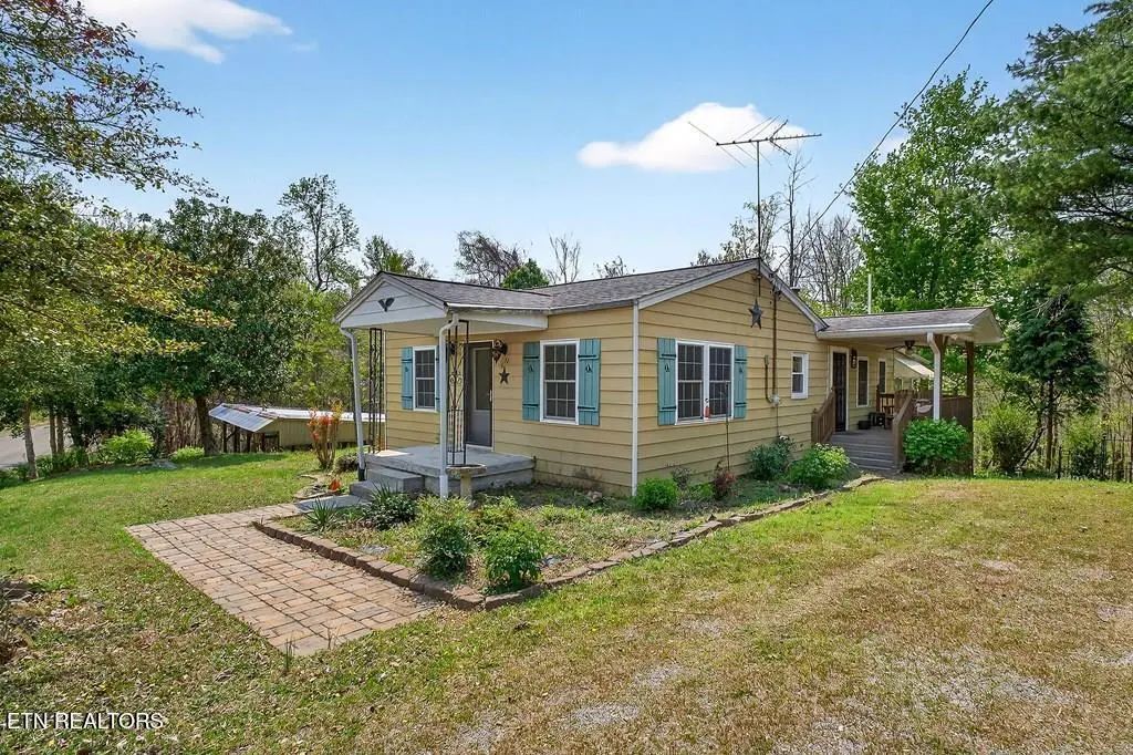 1932 Holly Creek Rd, Celina