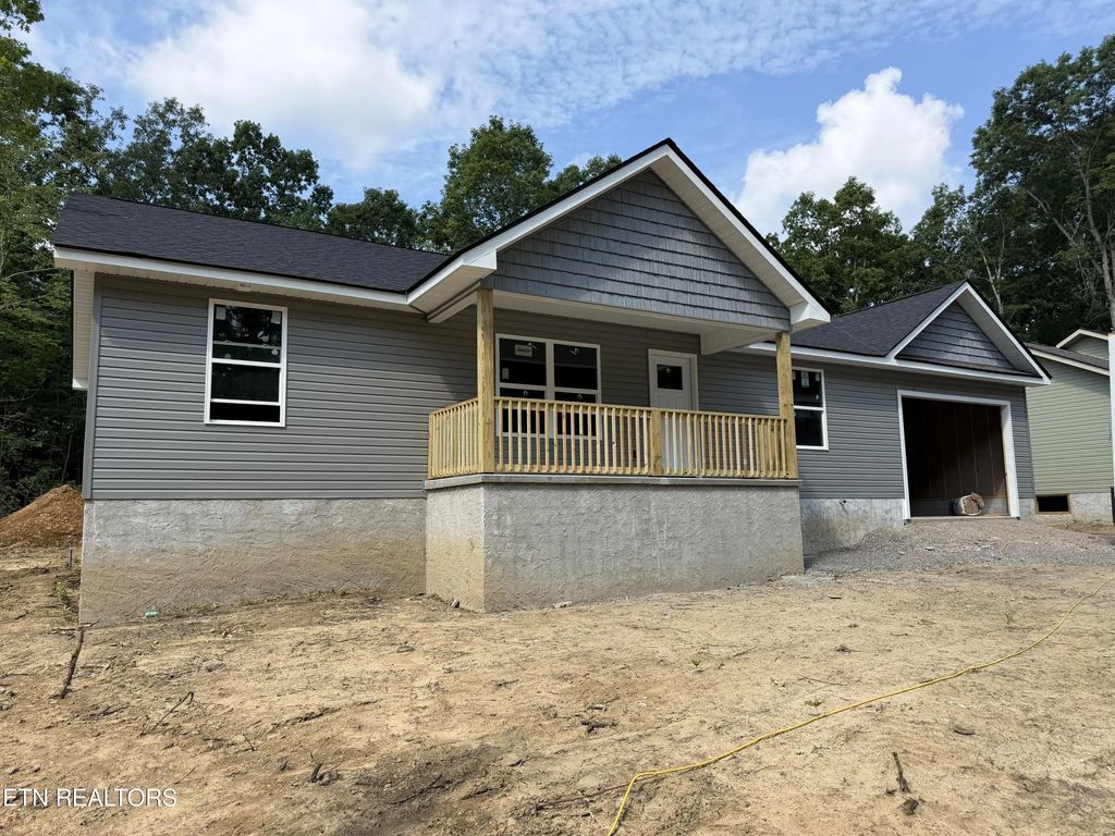922 Kemah Lane, Crossville