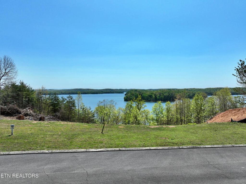 265 River Run Tr, Spring City