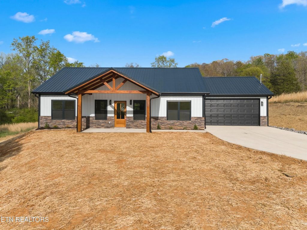 1503 Tranquil Trail Rd, Newport