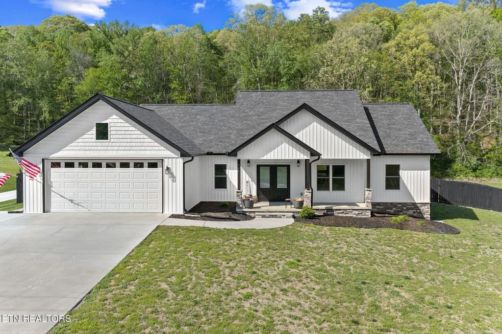 766 Hillvale Rd, Andersonville