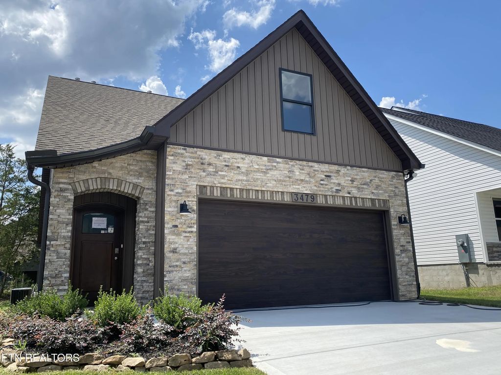 3479 Sparks Scenic Way, Knoxville