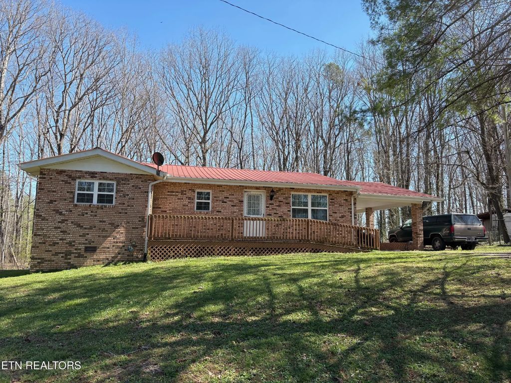 350 Colditz Rd, Jamestown