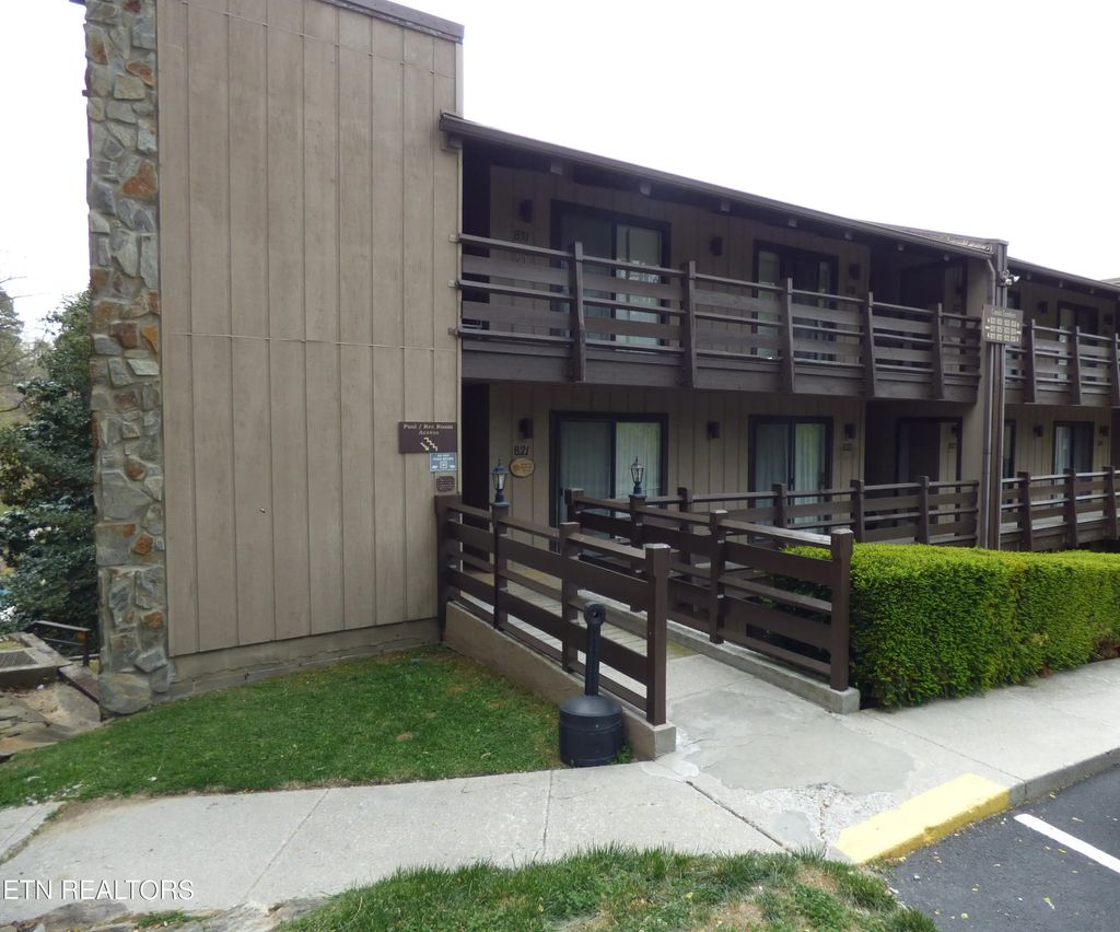 1081 Cove Rd Apt 821, Sevierville