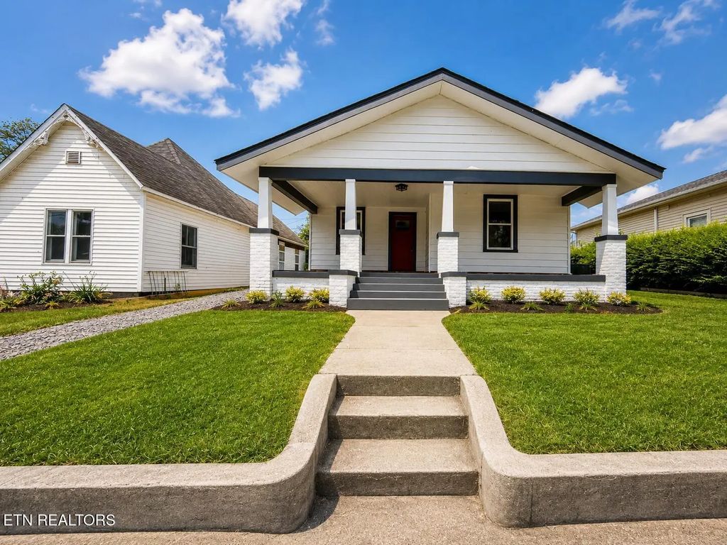 329 E Morelia Ave, Knoxville
