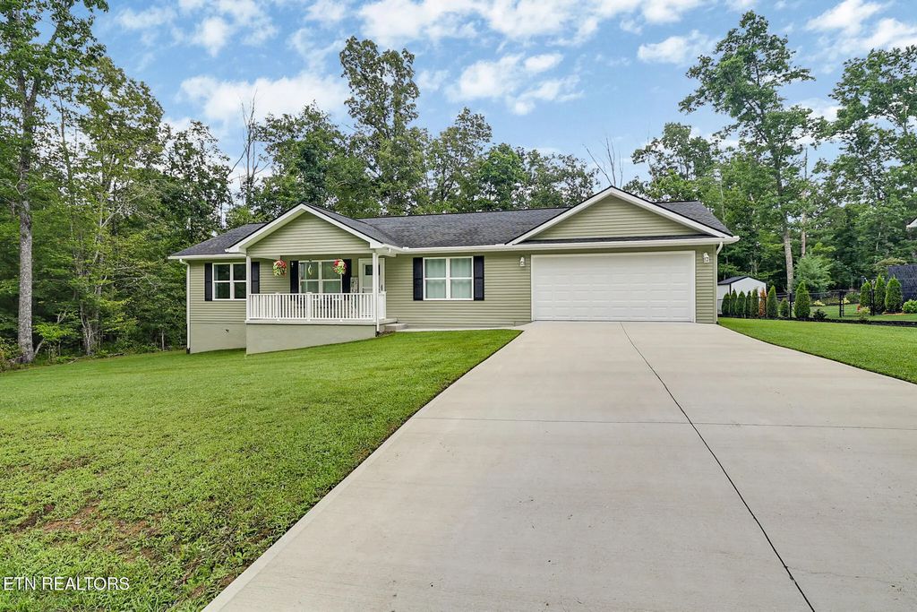 204 Nehasane Lane, Crossville