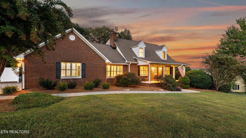 3046 Hawthorne 3046 St, Athens