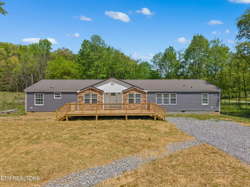 779 Silver City Rd, Whitesburg