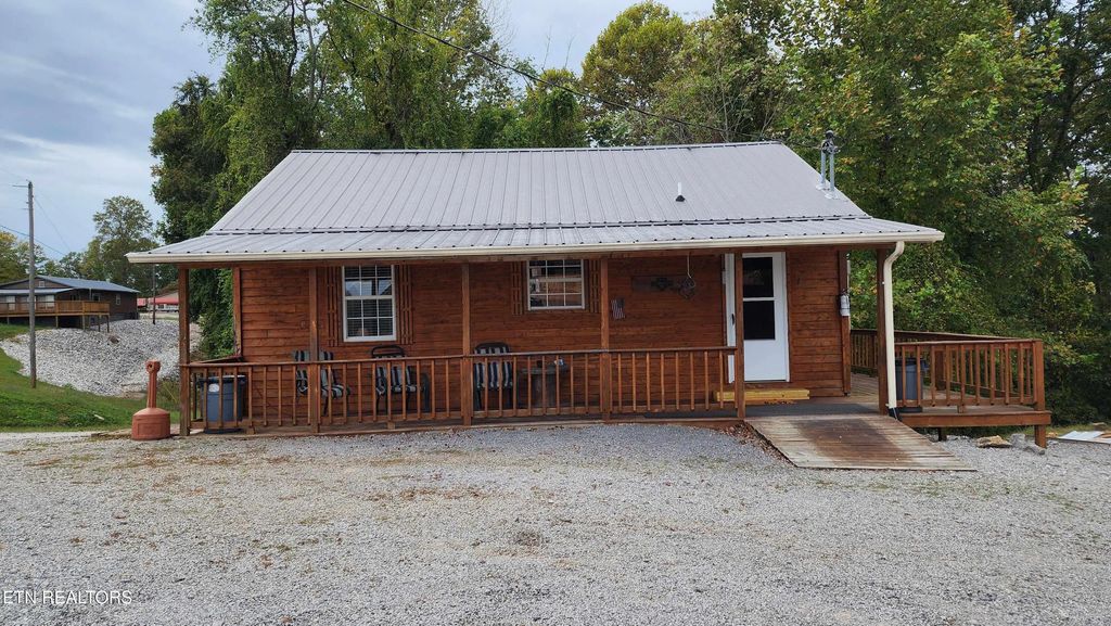 228 Bill Hunter Rd, Celina