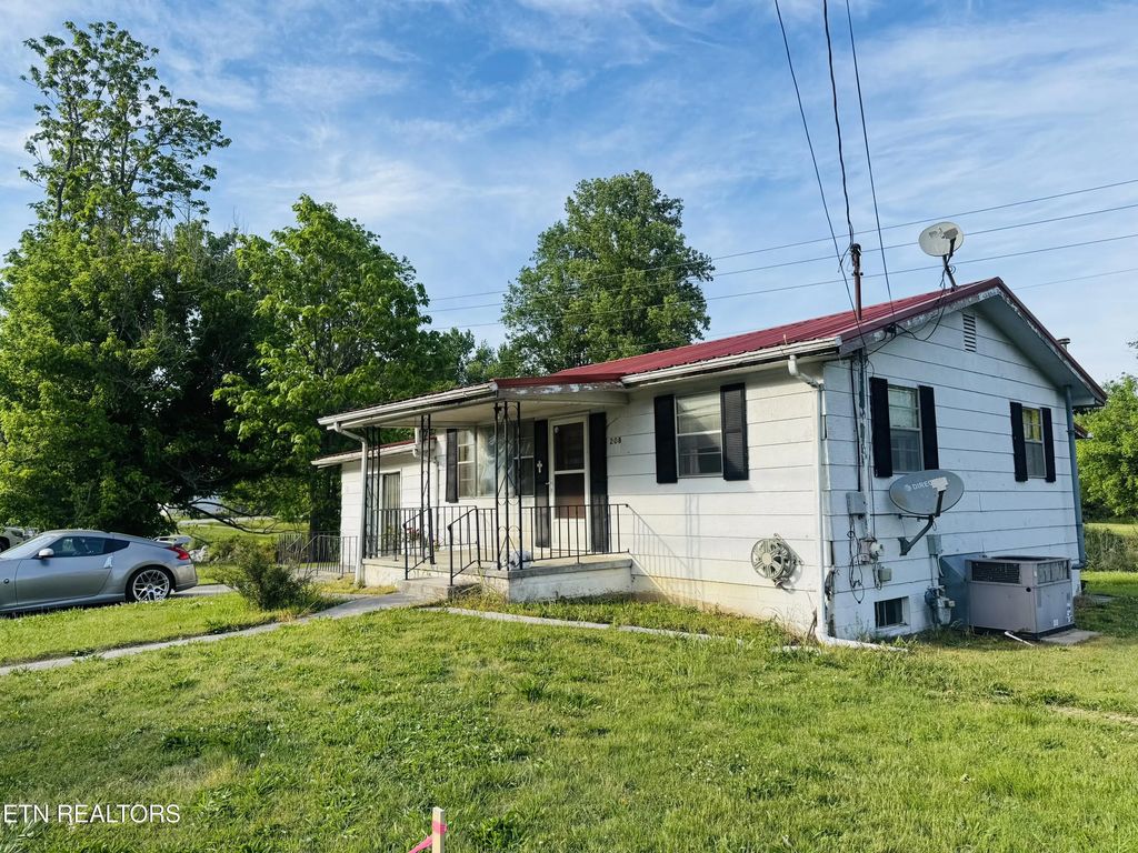 208 Leach Ave, Rocky Top