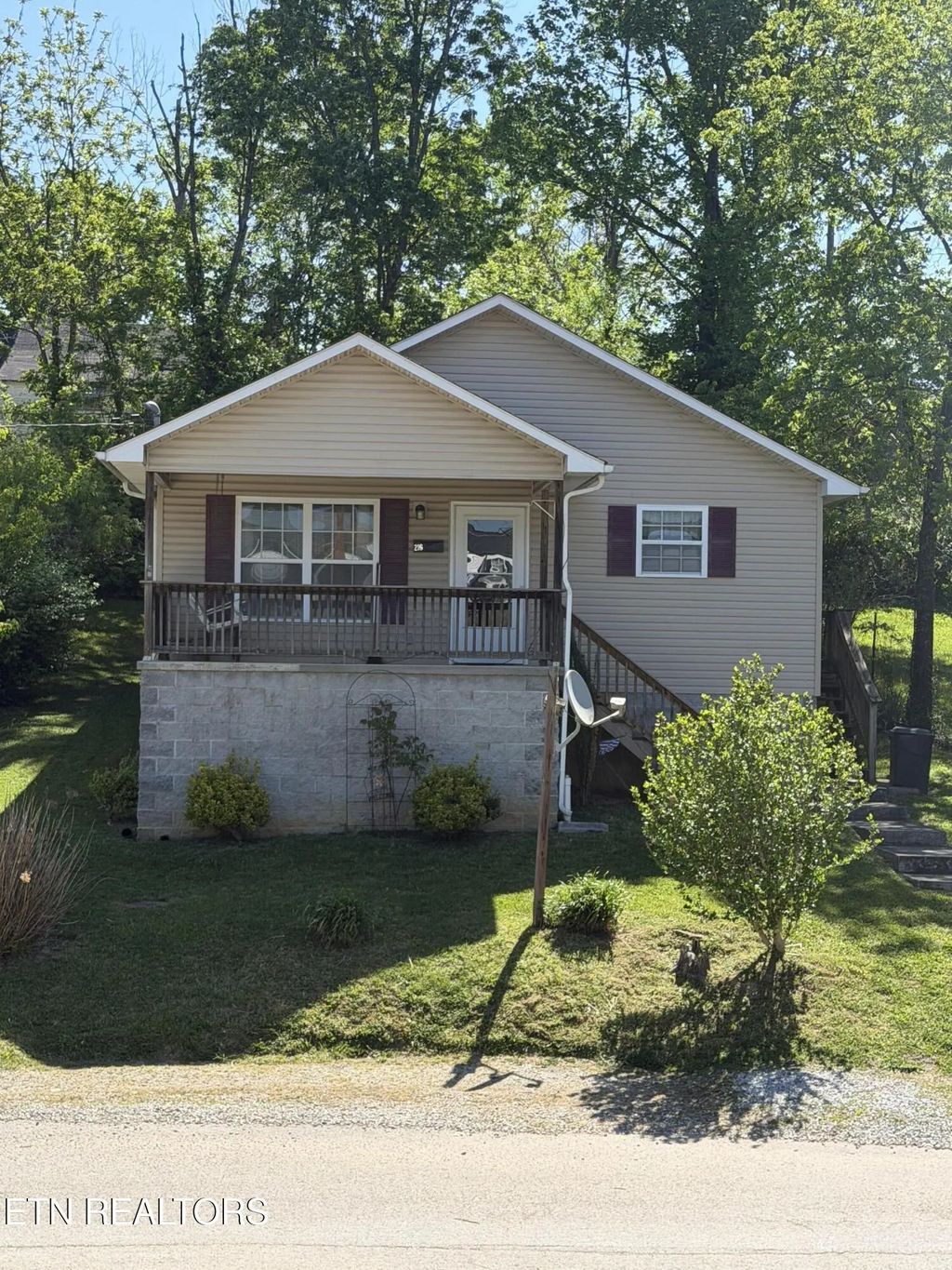 216 N Cross St, Oneida