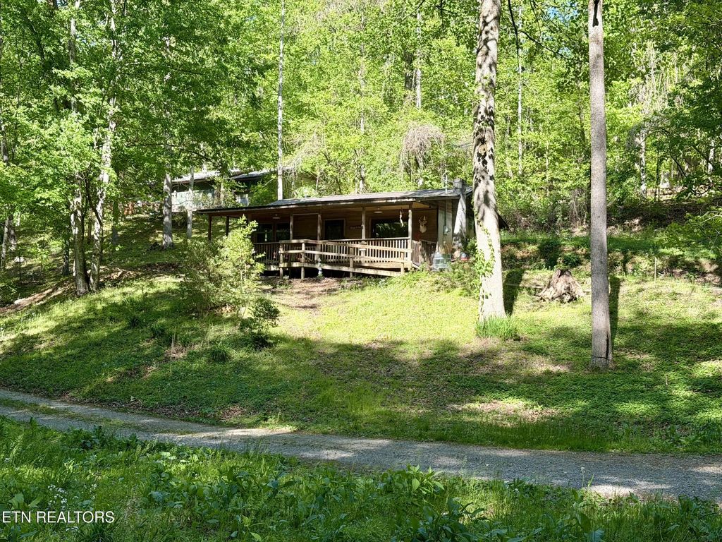 110 Laguna Vista Drive, Caryville
