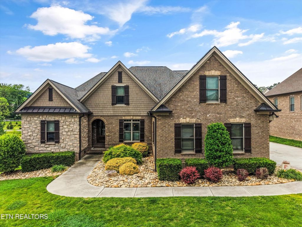 12425 Palm Beach Way, Knoxville