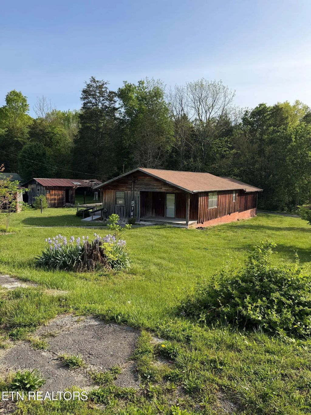 912 Raccoon Valley Rd, Maynardville