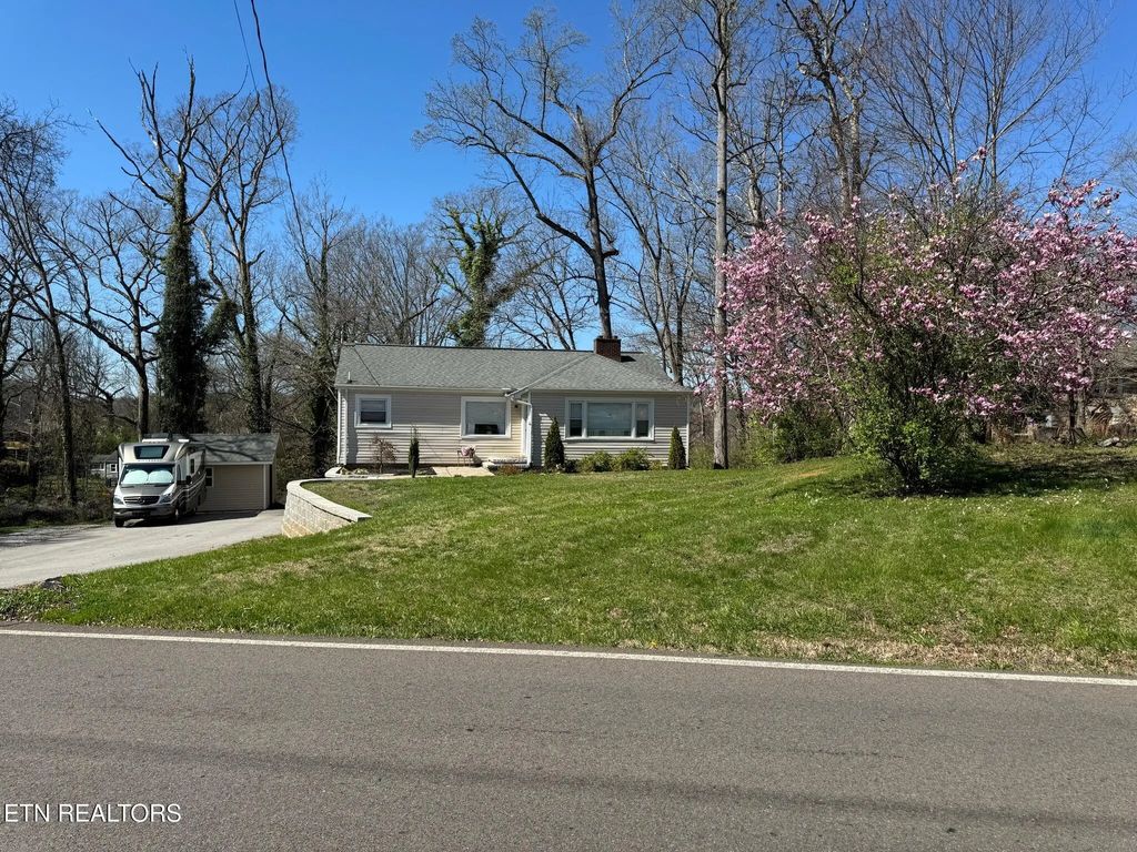 509 Taylor Rd, Knoxville