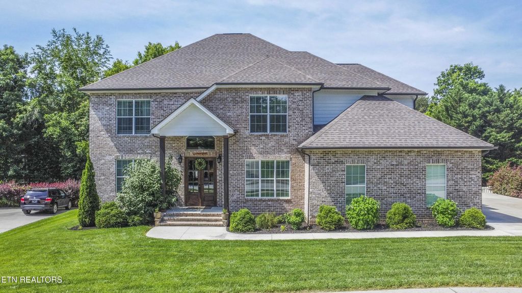 10412 Meadow Ridges Lane, Knoxville