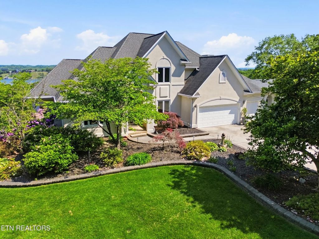 4246 Gravelly Hills Rd, Louisville