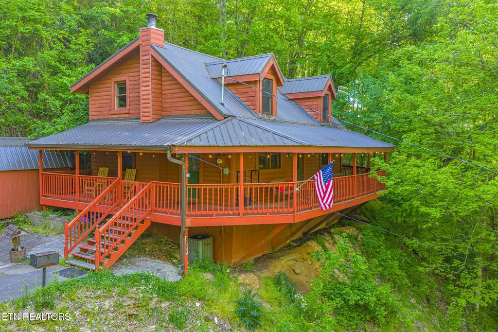 1111 Rocky Top Ridge Way, Sevierville